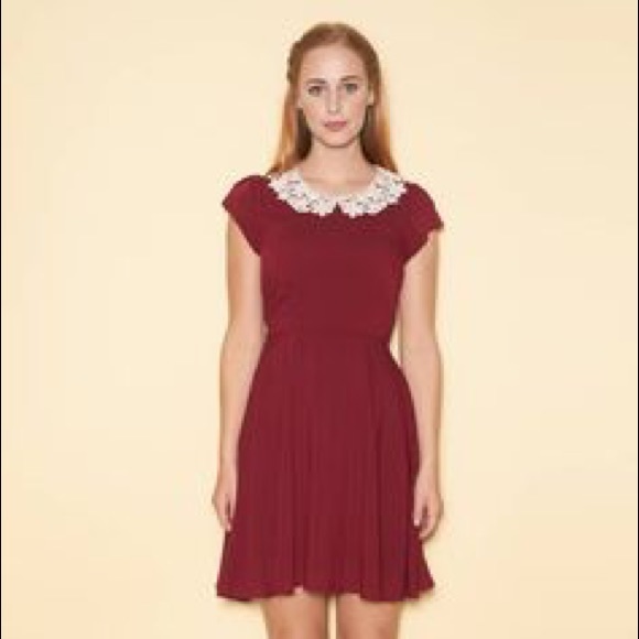 Navy Blue Dress with Lace Collar - Picture 3 of 3